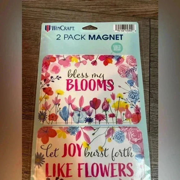 Kitchen Decor -  Flowers Bees “Enjoy The Little Things” - Picture 4 of 6